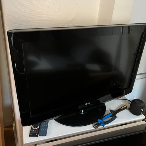 LG TV 32 tommer