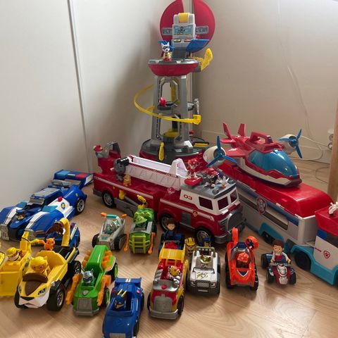 Stor samling med Paw Patrol