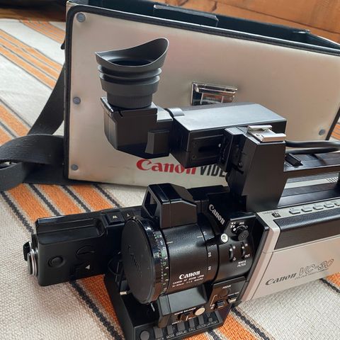 Canon VC-30 colour video camera