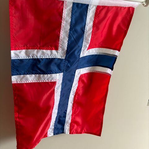 Balkongflagg, som nytt