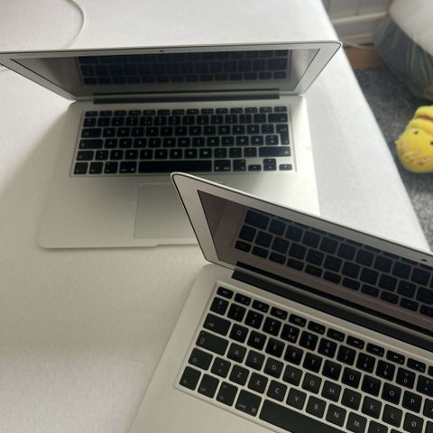 2x MacBook Air (REP OBJEKTER)