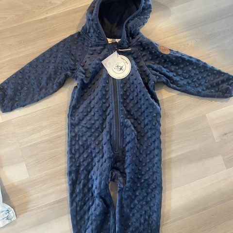 Nydelig onepiece fra Gullkorn design str 86