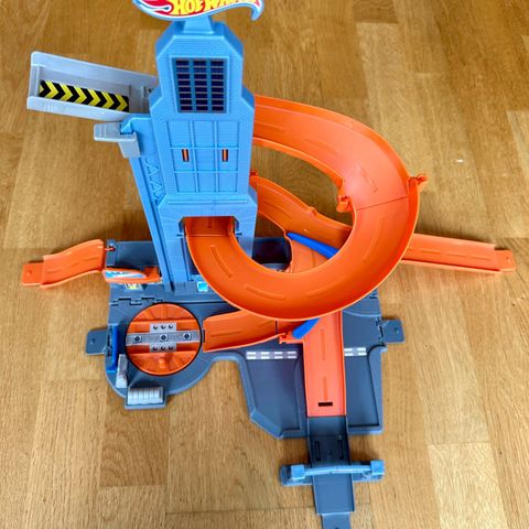 Hot Wheels City - Skyscraper Spiral