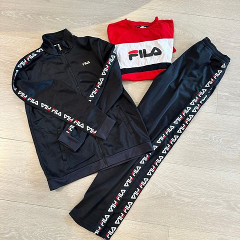 Fila tracksuit med trøye