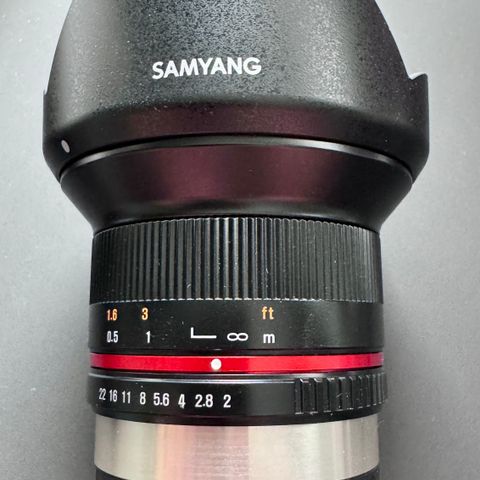 Samyang 12mm f/2 NCS CS Sort Fuji X