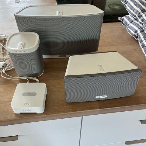 Sonos Play 1, 3, 5 og bridge