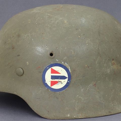 Tysk M42 hjelm brukt av luftforsvaret str. 68