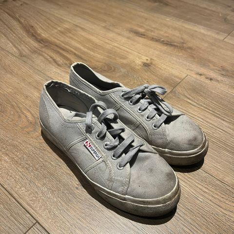 Superga sko