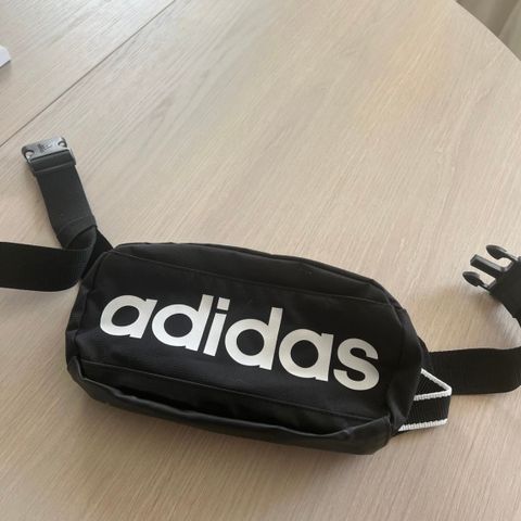 Veske fra Adidas