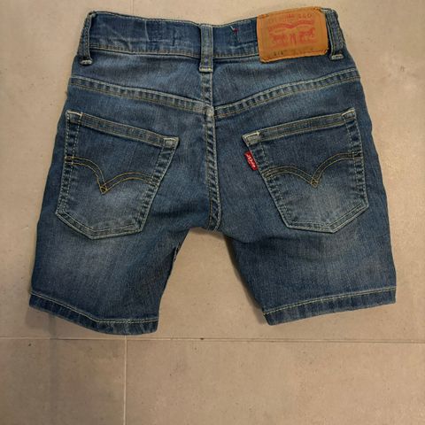 Levis shorts str 4 år