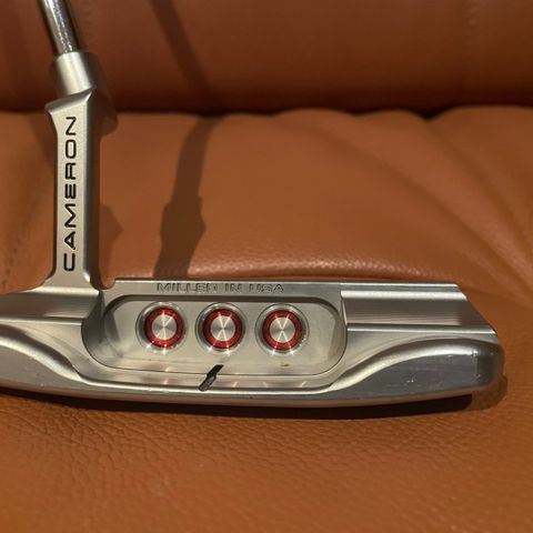 Scotty Cameron Newport Special Select