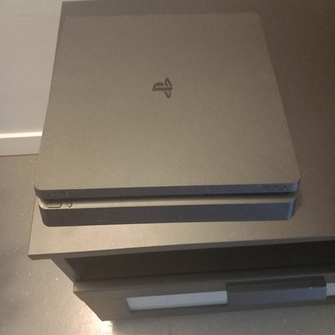 PlayStation 4 Slim