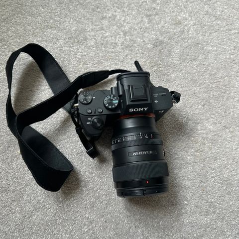 Sony A7 kamera med FE 1.4 / 24 GM