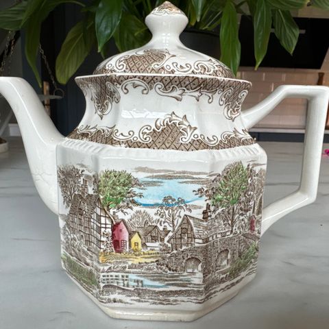 Shakespeare Sonnets teapot