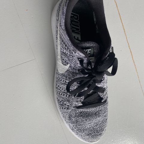 Nike sko dame str 41