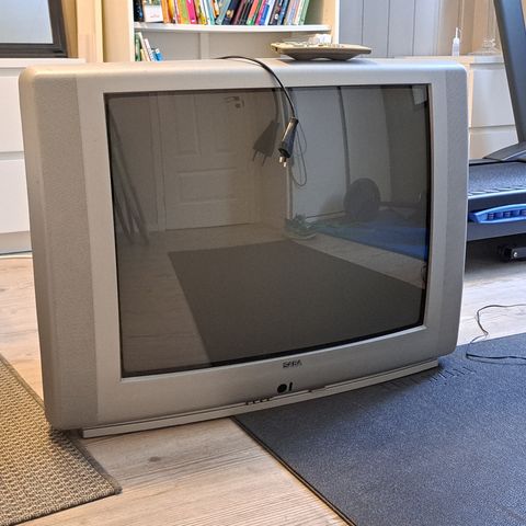 SABA 27" CRT / Bilderørs TV selges