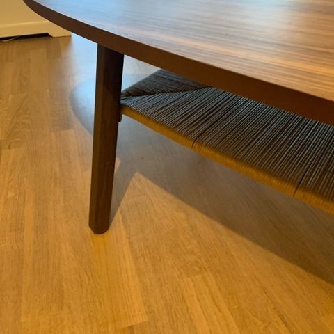 Stockholm sofabord selges/sofa table for sale