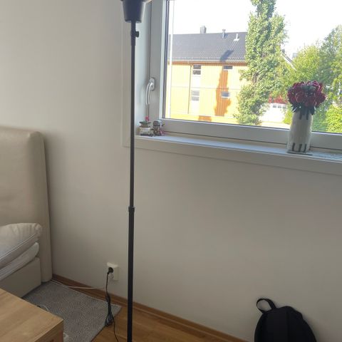 Gulvlampe fra IKEA