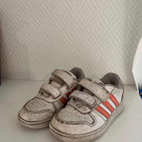 Retro kule Adidas sneakers str 26