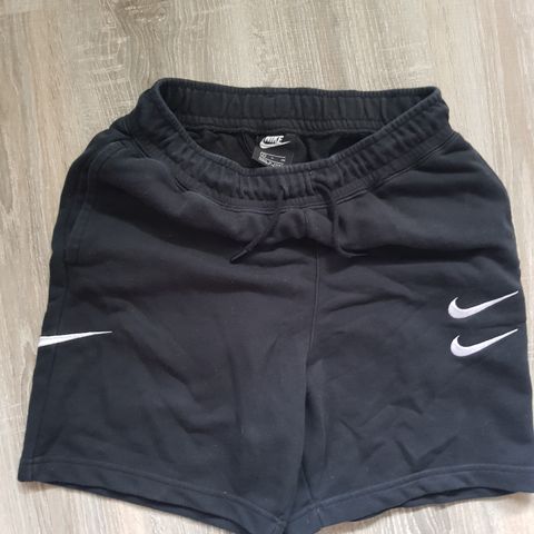 Nike shorts str S