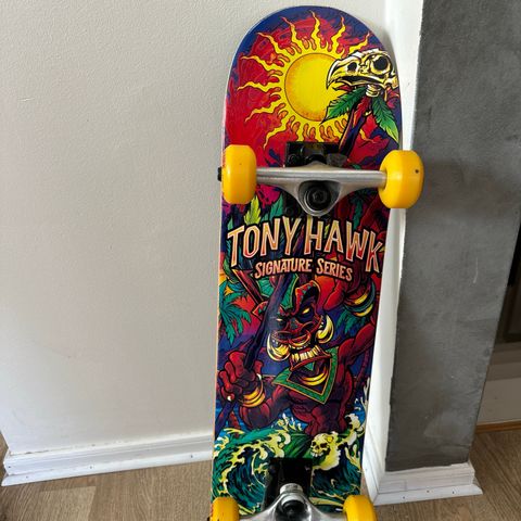 Tony Hawk Signature series skateboard selges