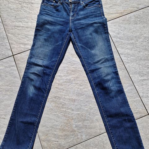 Levis demi curve classic 27 slim leg