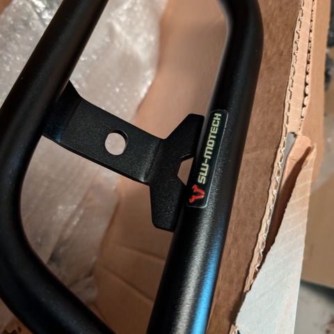 Ubrukt SW Motech Crash Bar til Honda CB1000R 18-