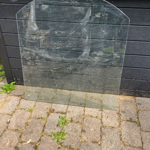 Glassplate til å ha under ovn 75x85 cm