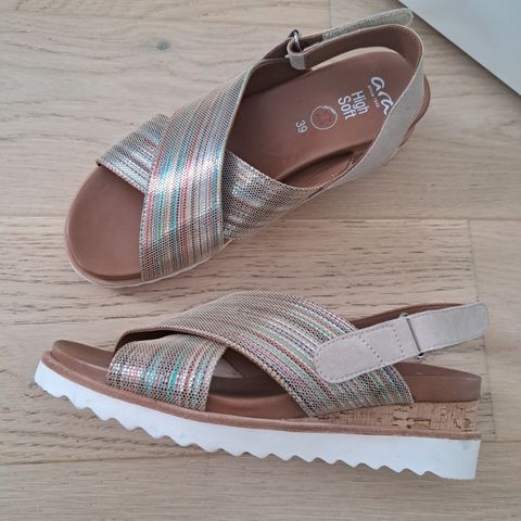 Ara High Soft sandaler i nydelig farge. Helt nye!