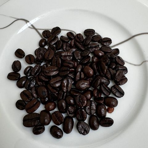 Espresso bønner. Hele bønner. Hjemmebrente. 250g