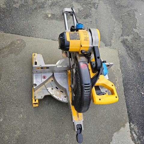 Dewalt DW717XPS

 Kapp og gjærdesag