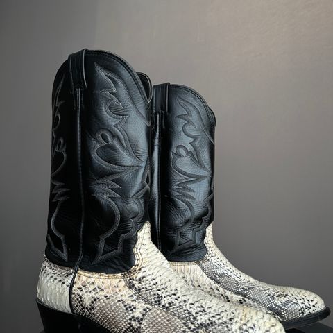 Eksotiske cowboy boots python