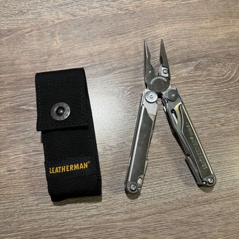 Leatherman Wave + med futteral