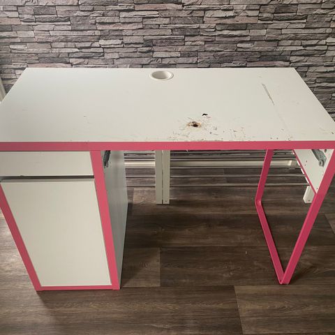 IKEA Micke skrivebord