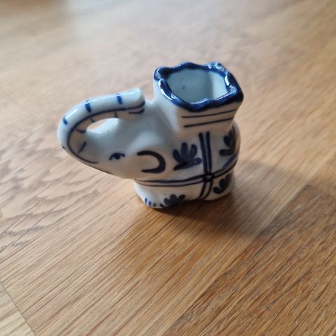 Elefant porselensfigur/vase