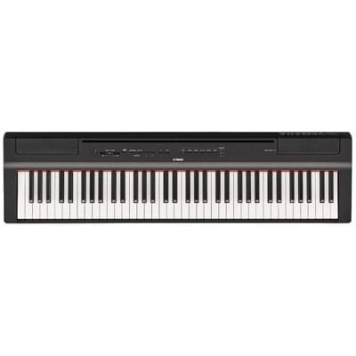 Uåpnet Yamaha Digital Piano P-121B
, med bag