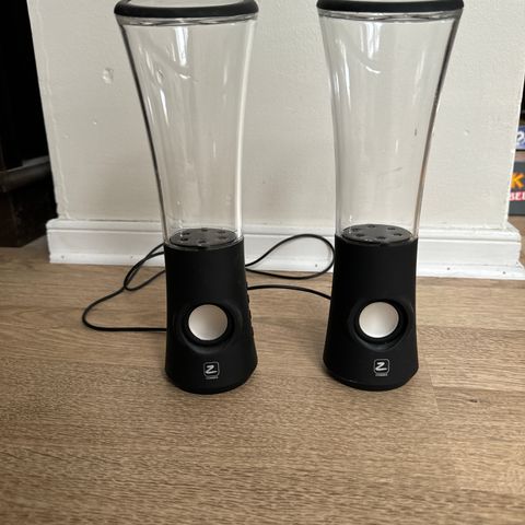 Zombee water speaker selges