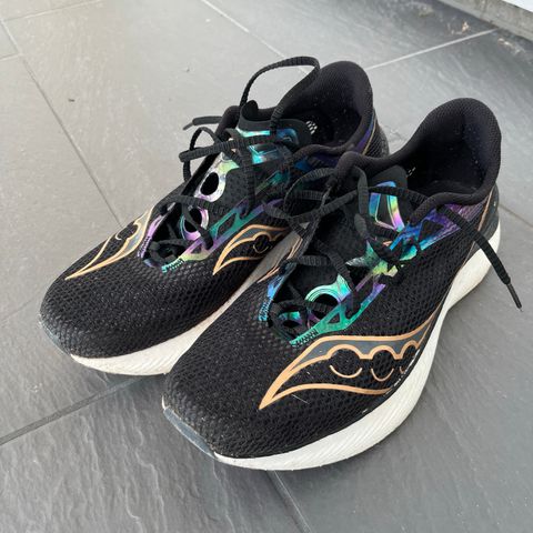 Saucony Endorphin Pro 3, str 47