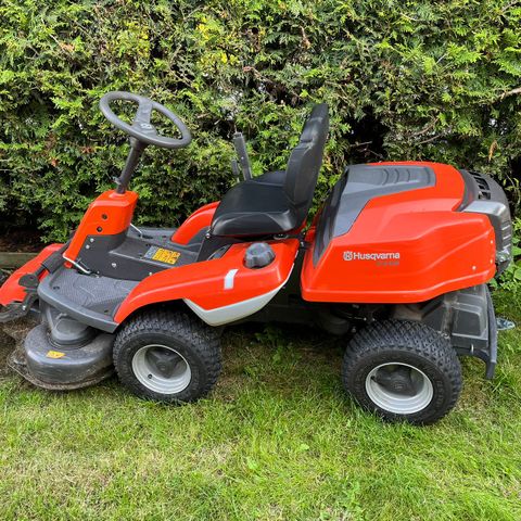 Husqvarna R 214C 2022 modell