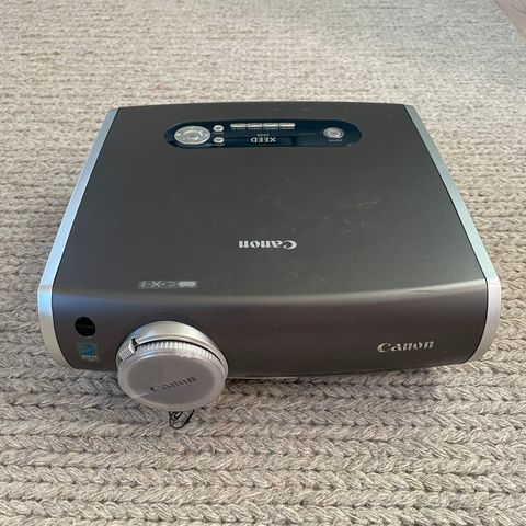 Canon Xeed SX50 Projektor