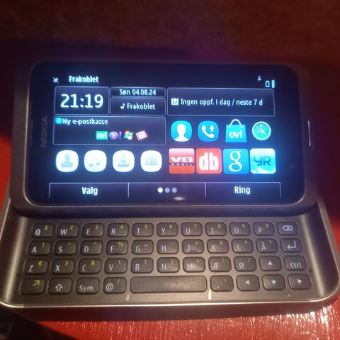 Nokia e7