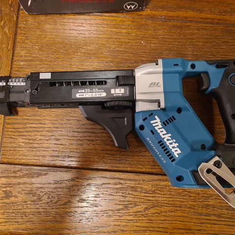 Makita DFR551 skruautomat