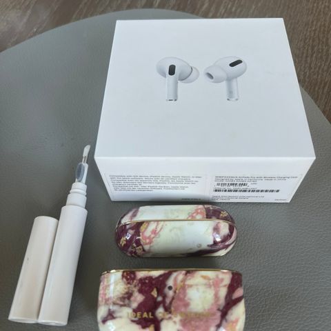 AirPods Pro