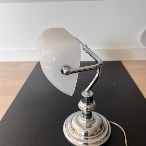 Klassisk bordlampe