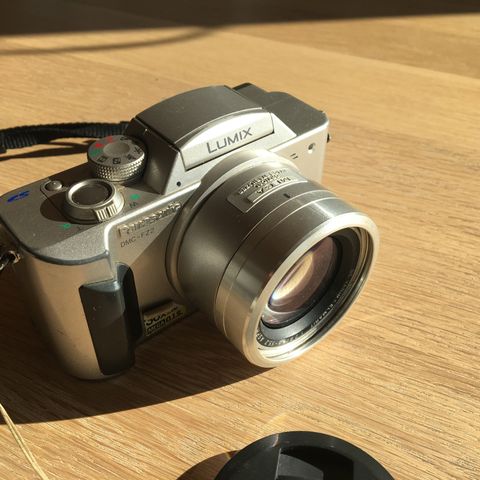 Panasonic DMC - FZ2 Kamera tilsalgs