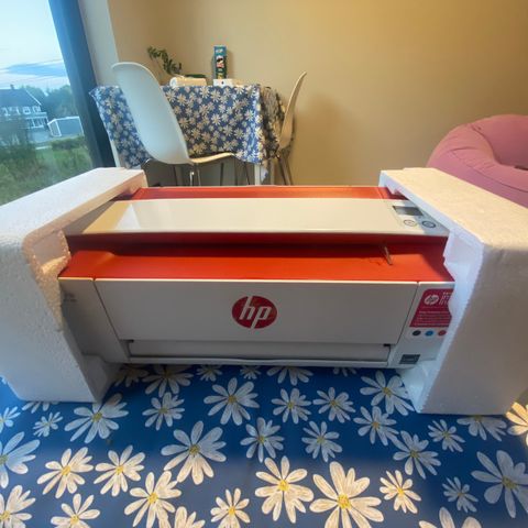 HP DeskJet 3733