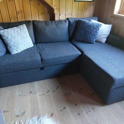 Sovesofa med oppbevaring