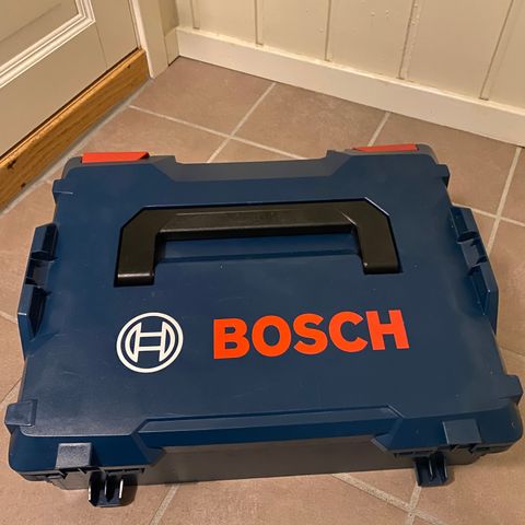 Bosch Drill,Lader og 2 X ProCore 18v 8.0ah