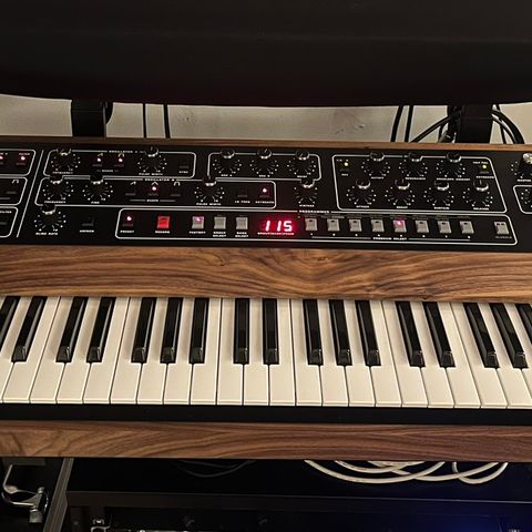 PROPHET-5 REV 4 / SEQUENTIAL