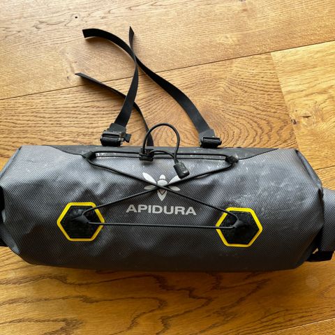 Apidura Expedition Handlebar Pack 9L